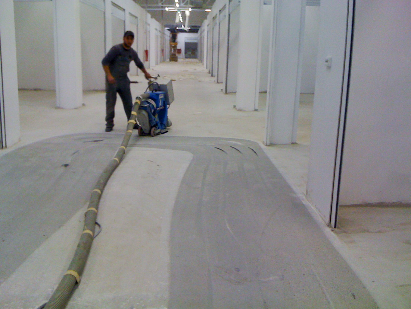 NIRO - Commercial & Industrial Epoxy Flooring