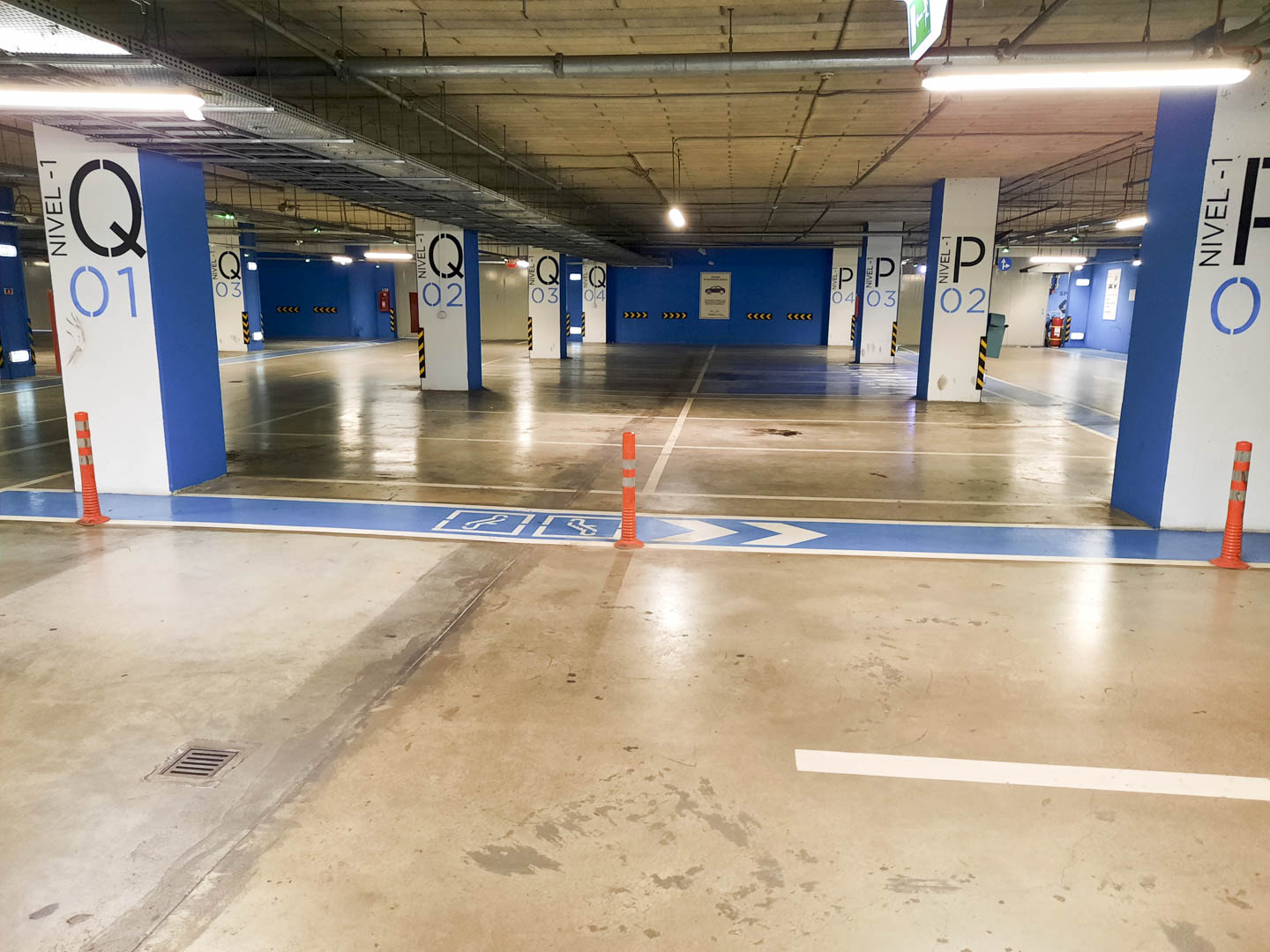 ParkLake Shopping Center - Car Parking Flooring